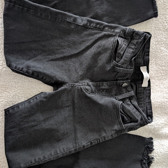KanCan Chic Black Frayed Hem Jeans - Picture 2 of 3